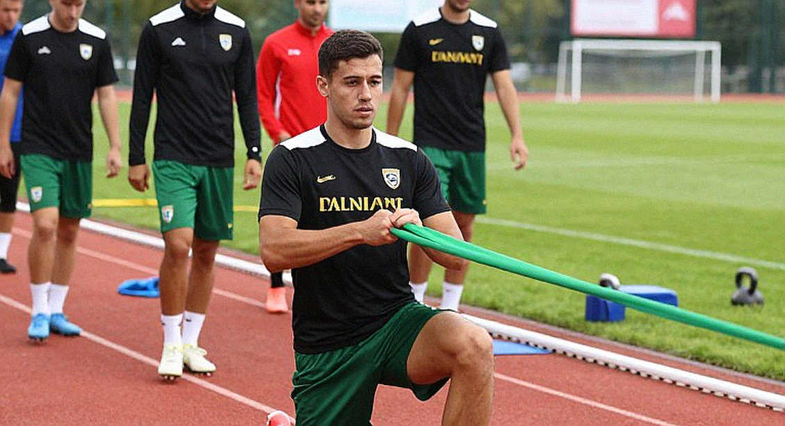 Johan Vásquez đá trọn 90 phút, cú chip của Castro và bài học về một trận thắng không nói lên điều gì
