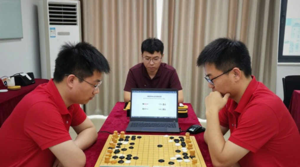 Carlsen dành lời khen hiếm có cho Javokhir Sindarov sau ván hòa tại Global Chess League 2026