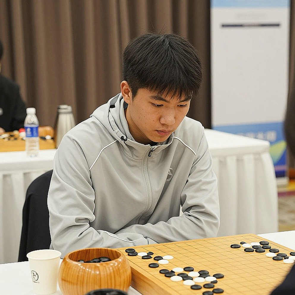 PM Modi gifts Sindarov's World Cup scoresheet to Uzbek president: Chess diplomacy between two young powers PM Modi gifts Sindarov's World Cup scoresheet to Uzbek president: Chess diplomacy between two young powers