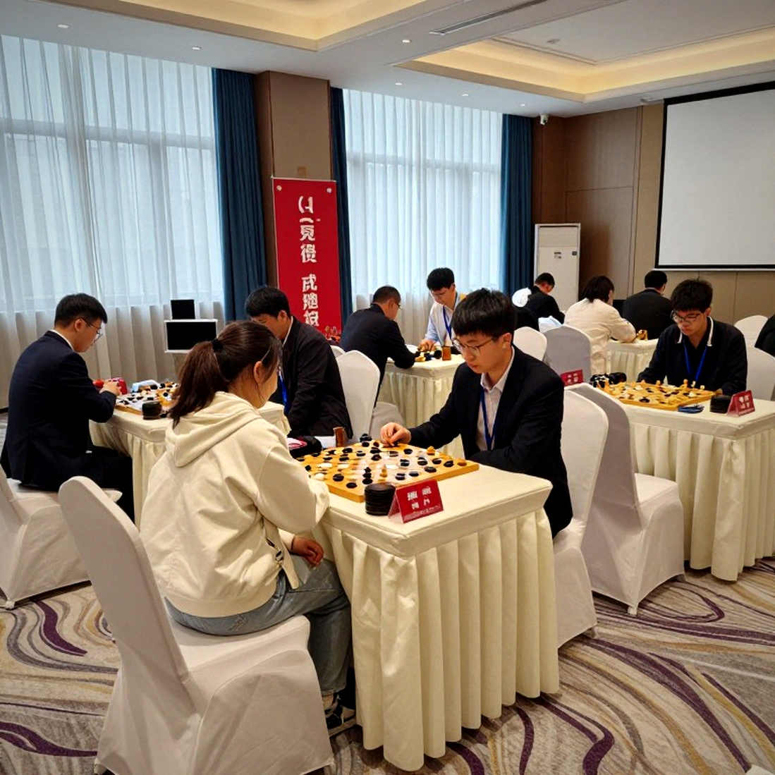 Bayegan Pendik và Monte-Carlo vô địch Cúp Câu lạc bộ châu Âu 2026: dòng tít đứng trước bàn cờ
