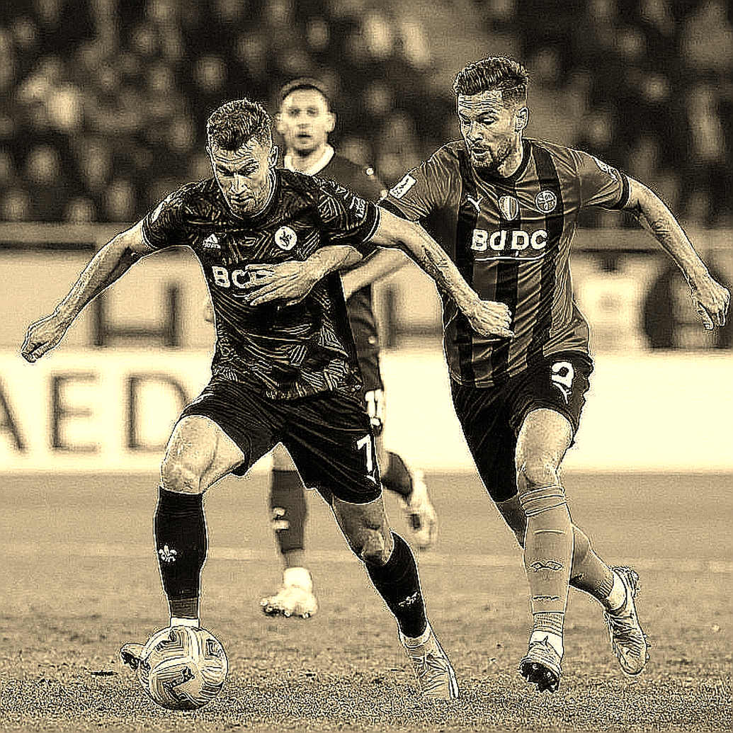 Klaassen thay đổi hoàn toàn trước PSV: Van Bommel gây chấn thương Bouwman, nhà bình luận dám lên tiếng gay gắt